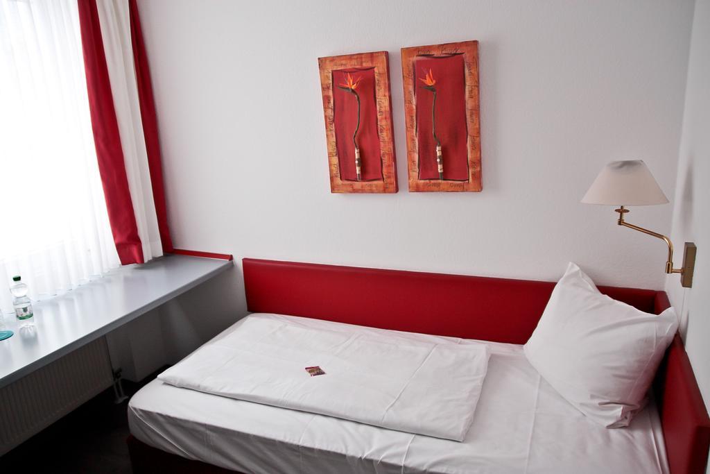 Hotel Postbauer-Heng, E-Mobilitaet, Ladestationen Fuer Elektroautos Szoba fotó